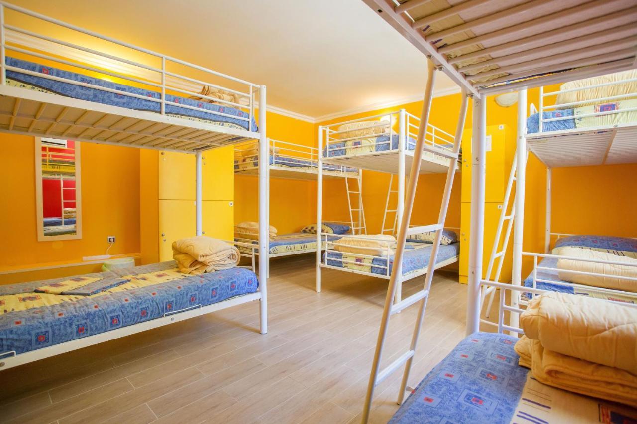 Outlanders Tribe Hostel Spalato Esterno foto