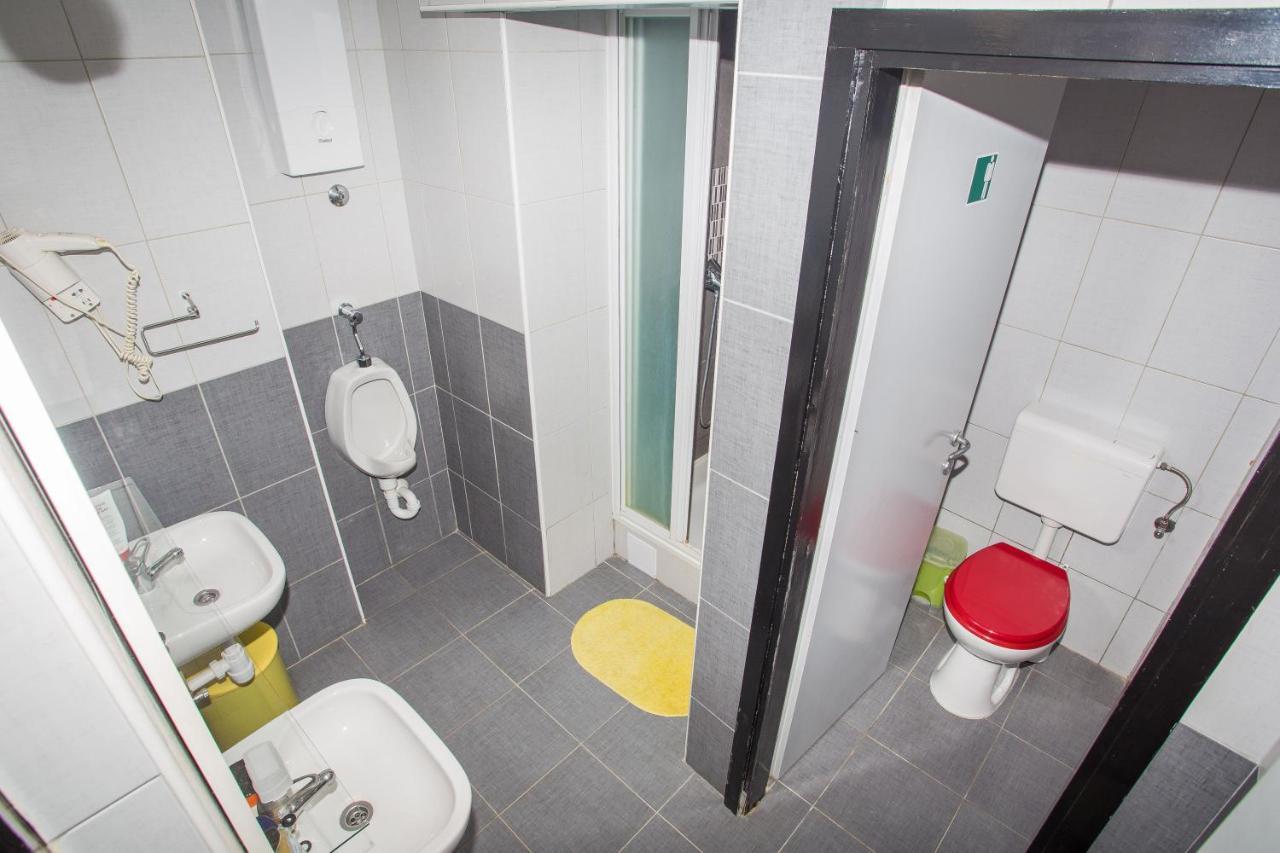 Outlanders Tribe Hostel Spalato Esterno foto